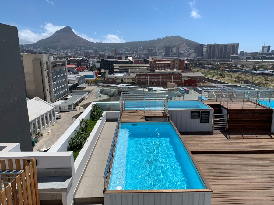 To Let 1 Bedroom Property for Rent in Woodstock Western Cape